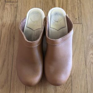 No 6 leather Old School Clog